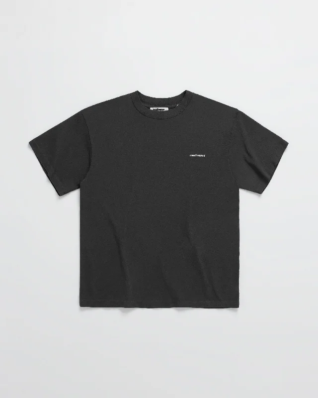 Relaxed Monochrome Look Classics Midweight Tee