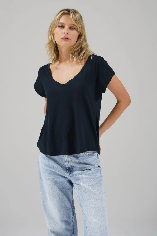 Sleek Casualwear Kaden Cotton V Neck - Black