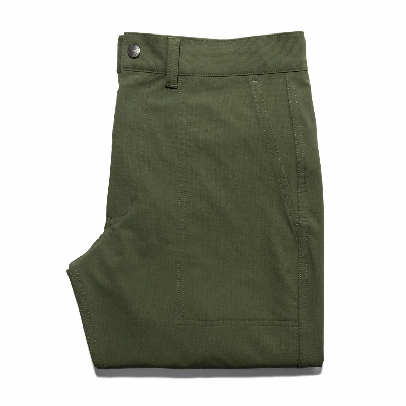 Preppy Sporty The Alpine Pant in Moss